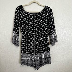 Depri Boho Black White Elephant Off the Shoulder Romper, Sz Medium